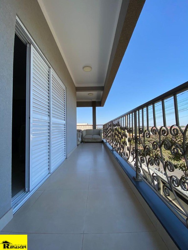 Casa com 4 quartos à venda, 240m² — foto 15 de 17