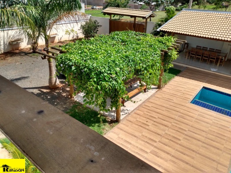 Casa com 4 quartos à venda, 180m² — foto 8 de 11