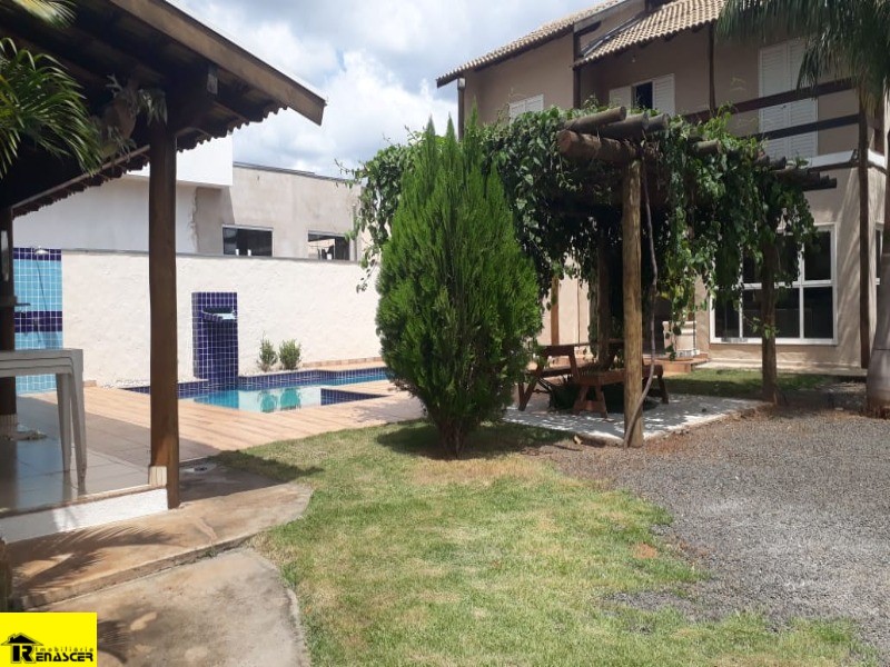 Casa com 4 quartos à venda, 180m² — foto 3 de 11