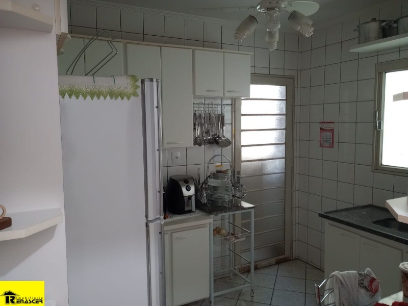 Apartamento com 2 quartos à venda, 65m² — foto 16 de 17