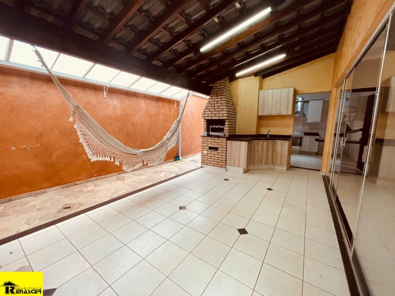 Casa de Condomínio com 3 quartos à venda e aluguel, 180m² — foto 6 de 23