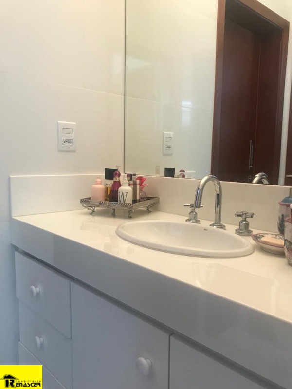 Casa de Condomínio com 4 quartos à venda, 400m² — foto 19 de 45
