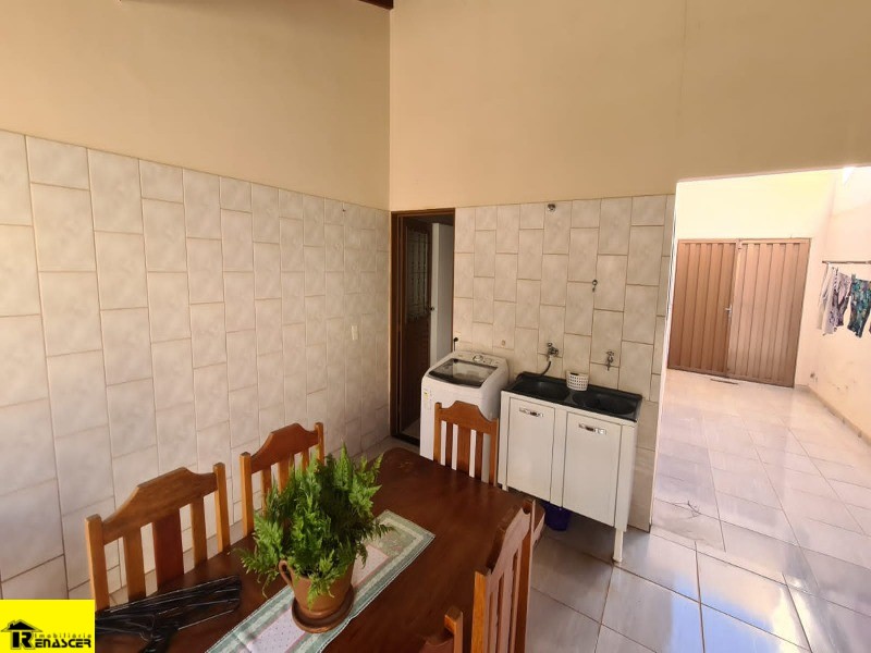 Casa com 3 quartos à venda, 131m² — foto 10 de 16
