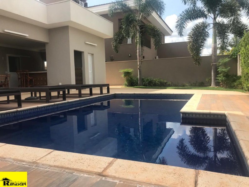 Casa de Condomínio com 4 quartos à venda, 400m² — foto 1 de 45