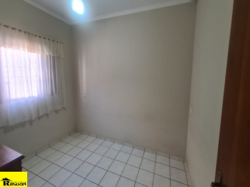 Casa com 3 quartos à venda, 131m² — foto 6 de 16