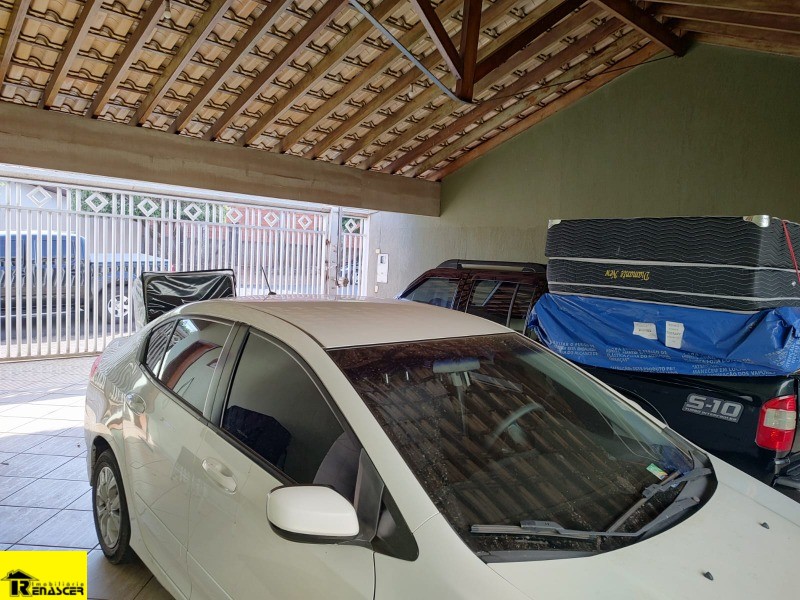 Casa com 4 quartos à venda, 400m² — foto 3 de 31
