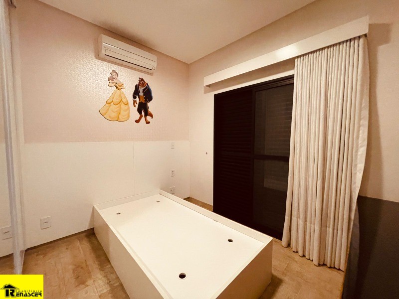 Casa de Condomínio com 4 quartos à venda, 482m² — foto 15 de 32