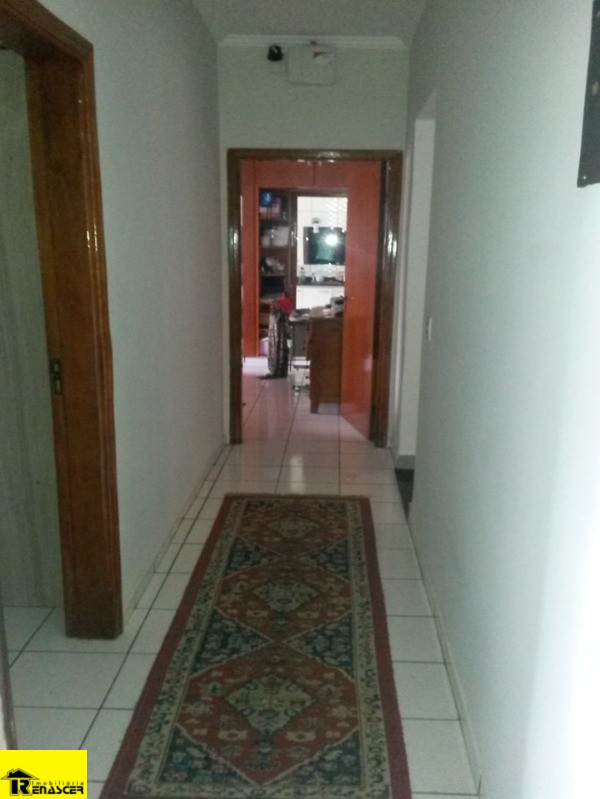 Casa com 3 quartos à venda, 245m² — foto 9 de 23