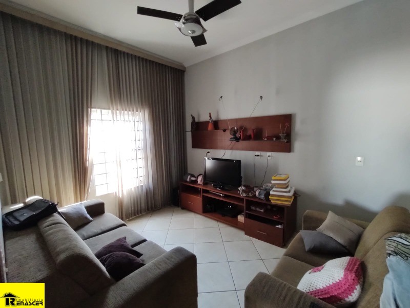 Casa com 4 quartos à venda, 400m² — foto 23 de 31