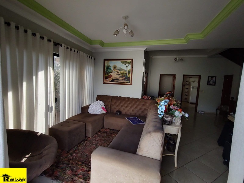 Casa com 4 quartos à venda, 400m² — foto 26 de 31