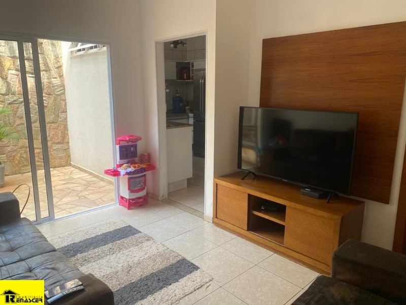 Casa com 4 quartos à venda — foto 1 de 57