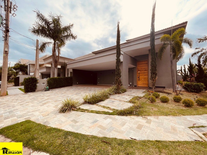 Casa de Condomínio com 4 quartos à venda, 482m² — foto 1 de 32
