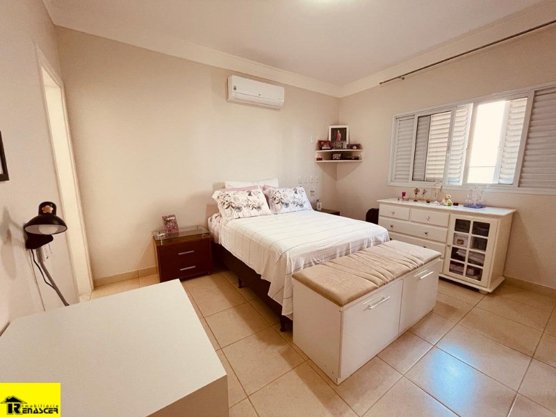 Casa de Condomínio com 3 quartos à venda, 470m² — foto 13 de 51