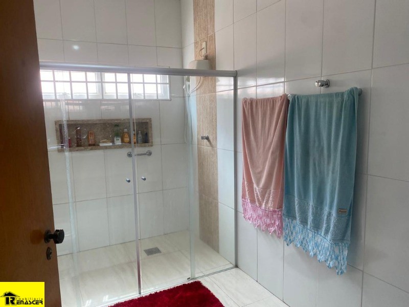 Casa com 4 quartos à venda — foto 16 de 57