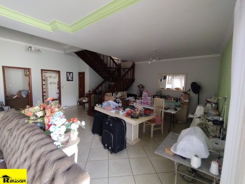 Casa com 4 quartos à venda, 400m² — foto 28 de 31