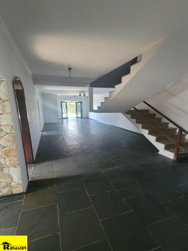 Casa com 4 quartos à venda e aluguel, 380m² — foto 4 de 14