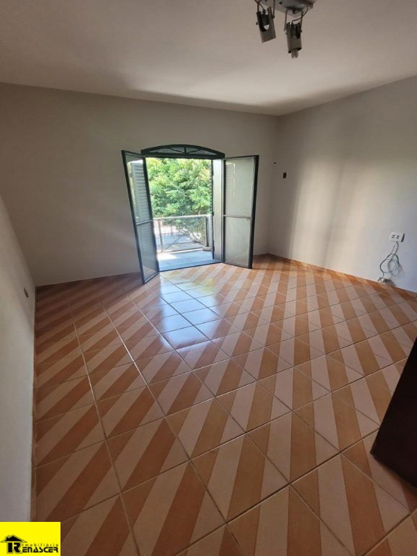 Casa com 4 quartos à venda e aluguel, 380m² — foto 12 de 14