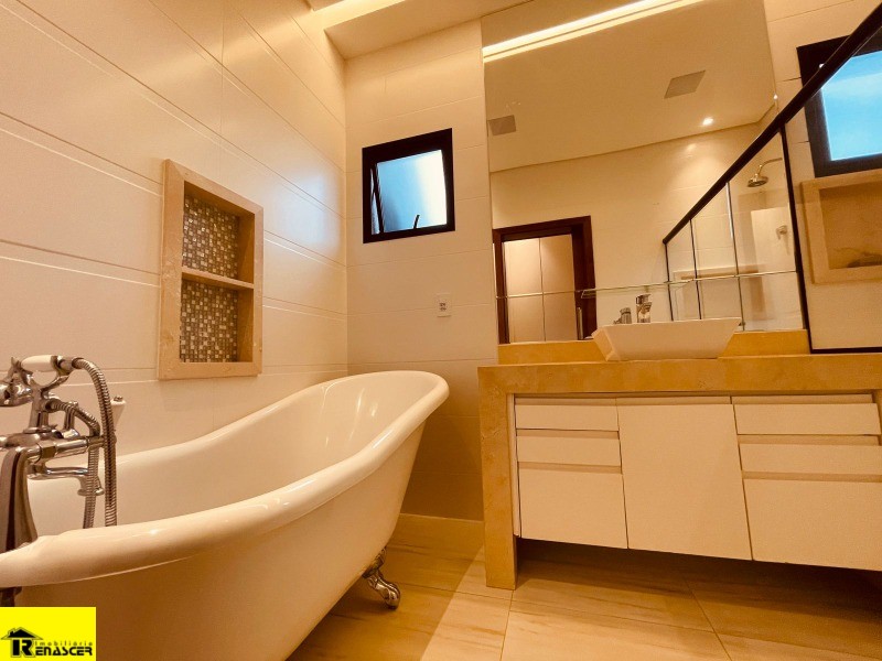 Casa de Condomínio com 4 quartos à venda, 482m² — foto 24 de 32