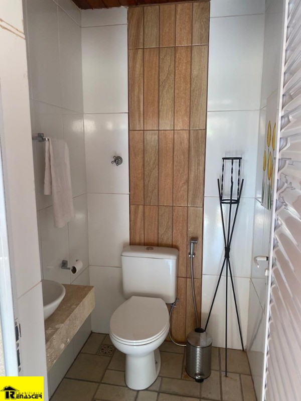 Casa com 4 quartos à venda — foto 37 de 57