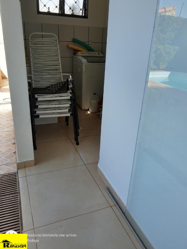 Casa com 3 quartos à venda, 245m² — foto 17 de 23