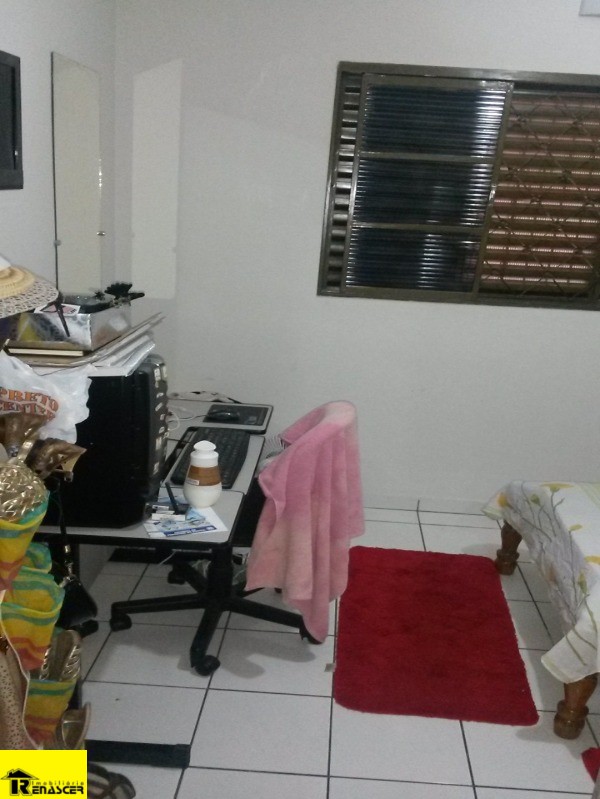 Casa com 3 quartos à venda, 245m² — foto 19 de 23