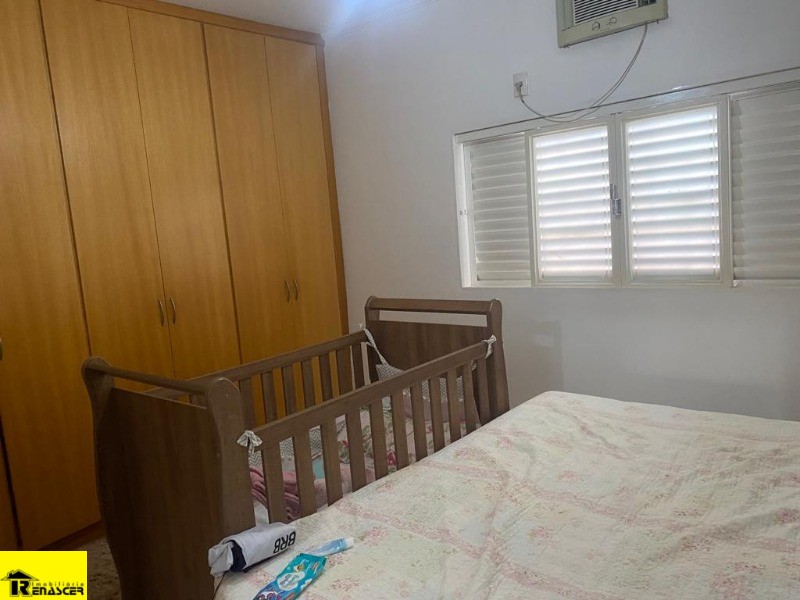Casa com 4 quartos à venda — foto 18 de 57