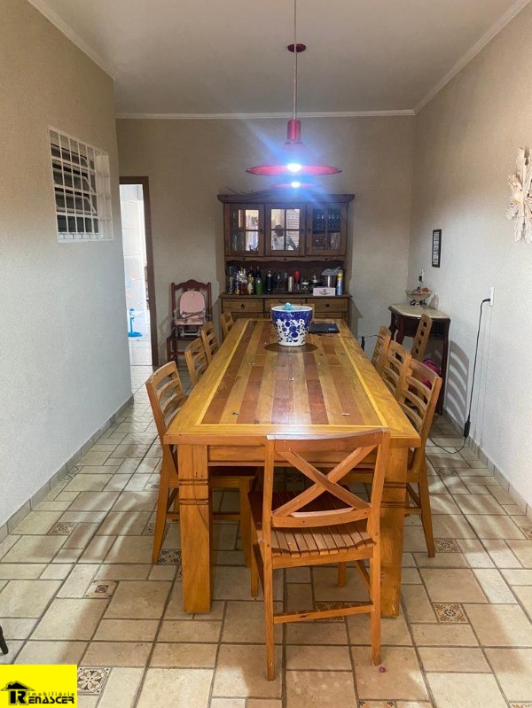 Casa com 4 quartos à venda — foto 35 de 57