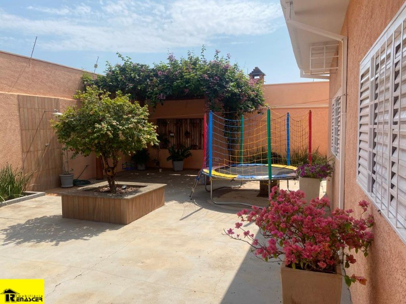 Casa com 4 quartos à venda — foto 46 de 57