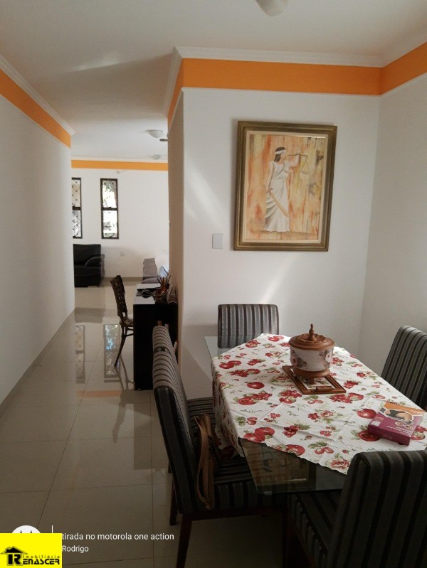 Casa com 3 quartos à venda, 245m² — foto 14 de 23