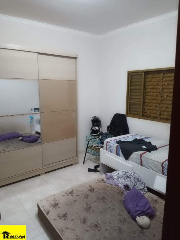 Casa com 3 quartos à venda — foto 12 de 26