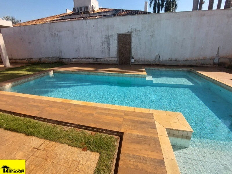 Casa com 5 quartos à venda, 1800m² — foto 24 de 26