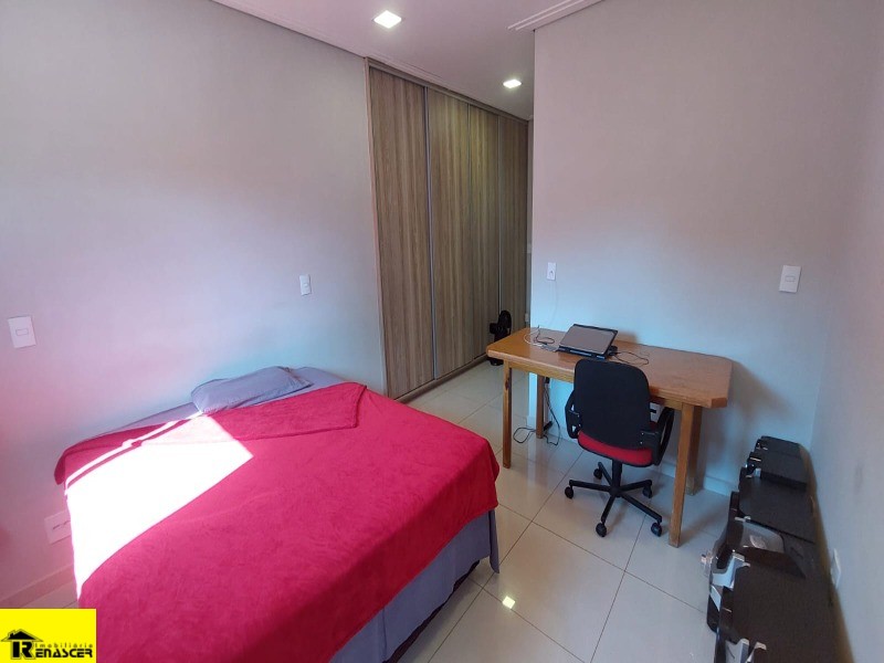 Casa com 5 quartos à venda, 1800m² — foto 15 de 26