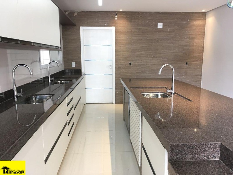 Casa com 5 quartos à venda, 1800m² — foto 7 de 26
