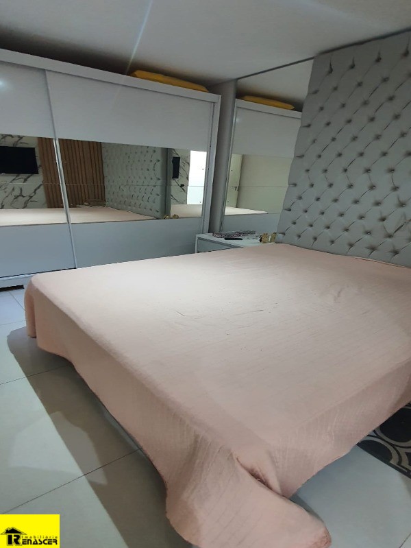 Casa com 3 quartos à venda, 200m² — foto 13 de 19