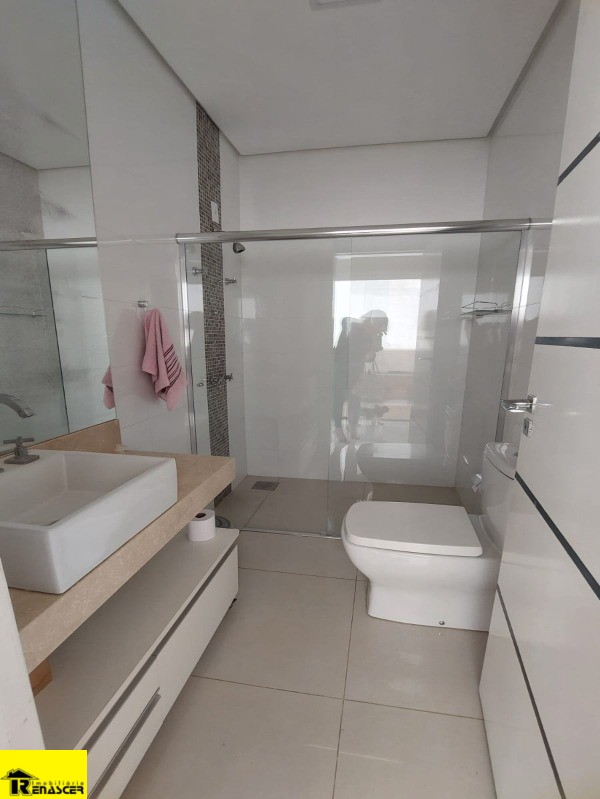 Casa com 5 quartos à venda, 1800m² — foto 22 de 26