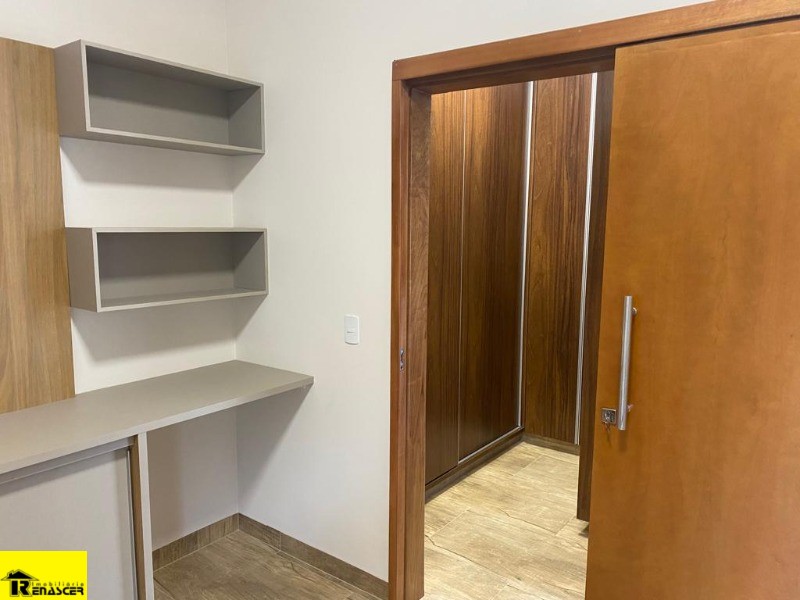 Casa de Condomínio com 3 quartos à venda, 253m² — foto 13 de 20