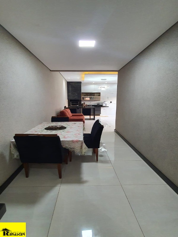 Casa com 3 quartos à venda, 200m² — foto 7 de 19