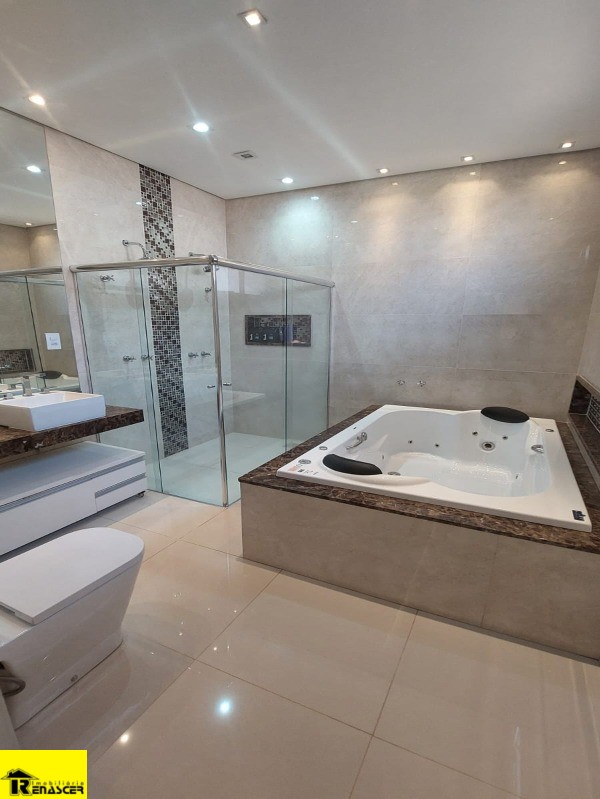 Casa com 5 quartos à venda, 1800m² — foto 10 de 26