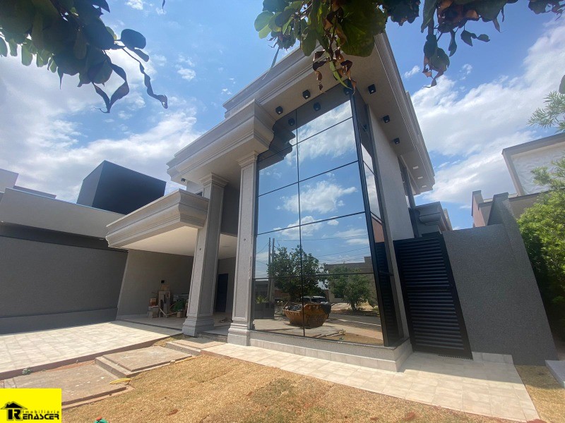 Casa de Condomínio com 3 quartos à venda, 257m² — foto 1 de 29