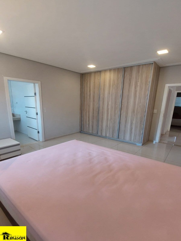 Casa com 5 quartos à venda, 1800m² — foto 20 de 26