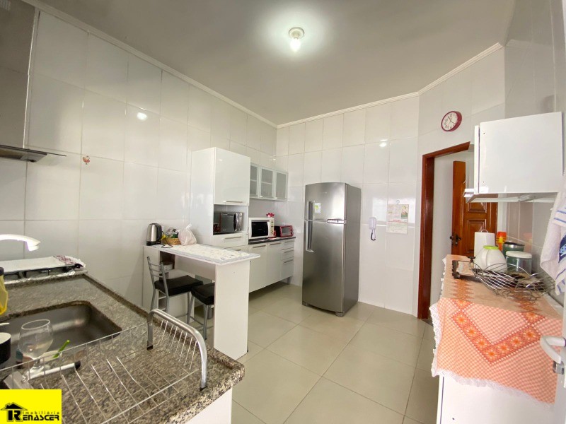 Casa com 3 quartos à venda, 200m² — foto 13 de 19