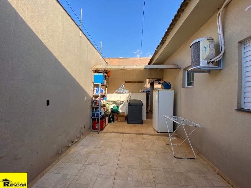 Casa com 3 quartos à venda, 262m² — foto 11 de 22
