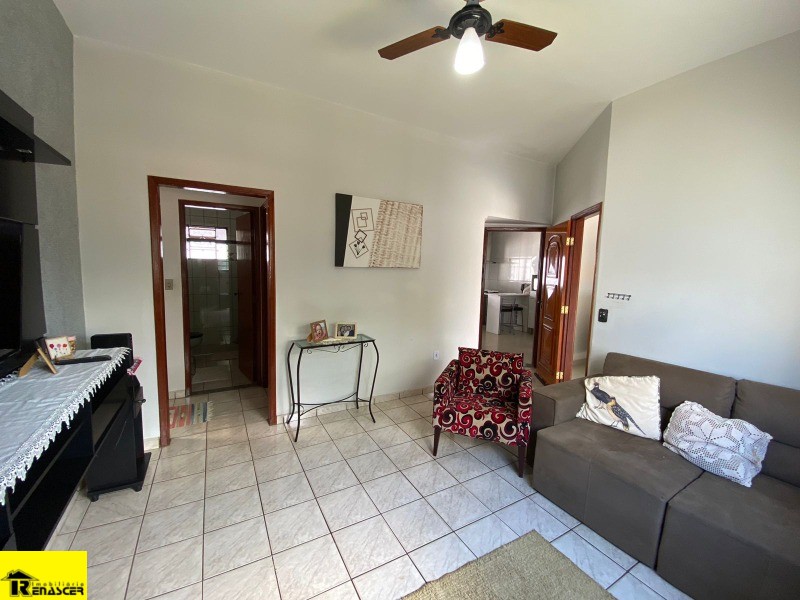 Casa com 3 quartos à venda, 200m² — foto 7 de 19