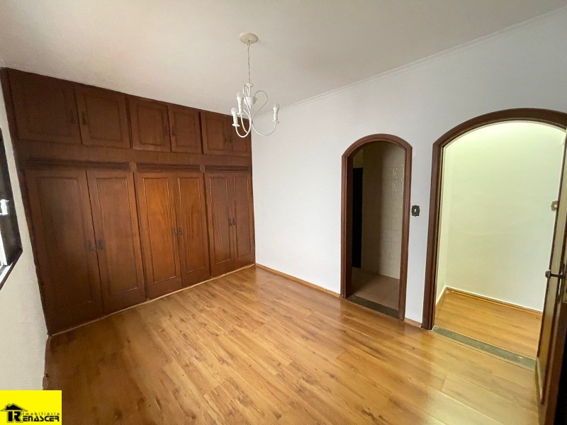 Casa com 3 quartos à venda, 297m² — foto 12 de 30