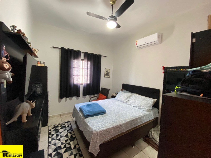 Casa com 3 quartos à venda, 200m² — foto 10 de 19