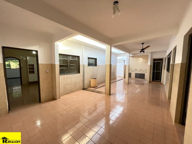 Casa com 3 quartos à venda, 297m² — foto 23 de 30