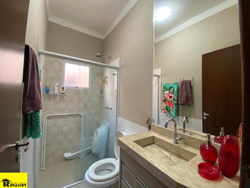 Casa com 3 quartos à venda, 262m² — foto 16 de 22