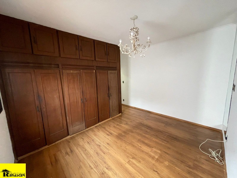 Casa com 3 quartos à venda, 297m² — foto 16 de 30