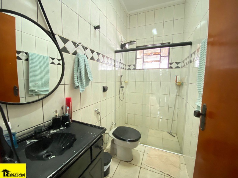 Casa com 3 quartos à venda, 200m² — foto 11 de 19