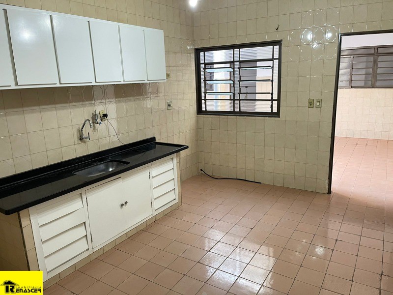 Casa com 3 quartos à venda, 297m² — foto 17 de 30